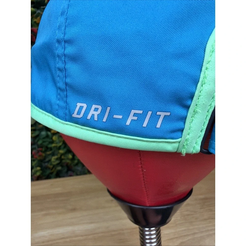 Nike Featherlight Dry Fit Hat Running Gym Tennis Cap Adjustable Blue Green Women